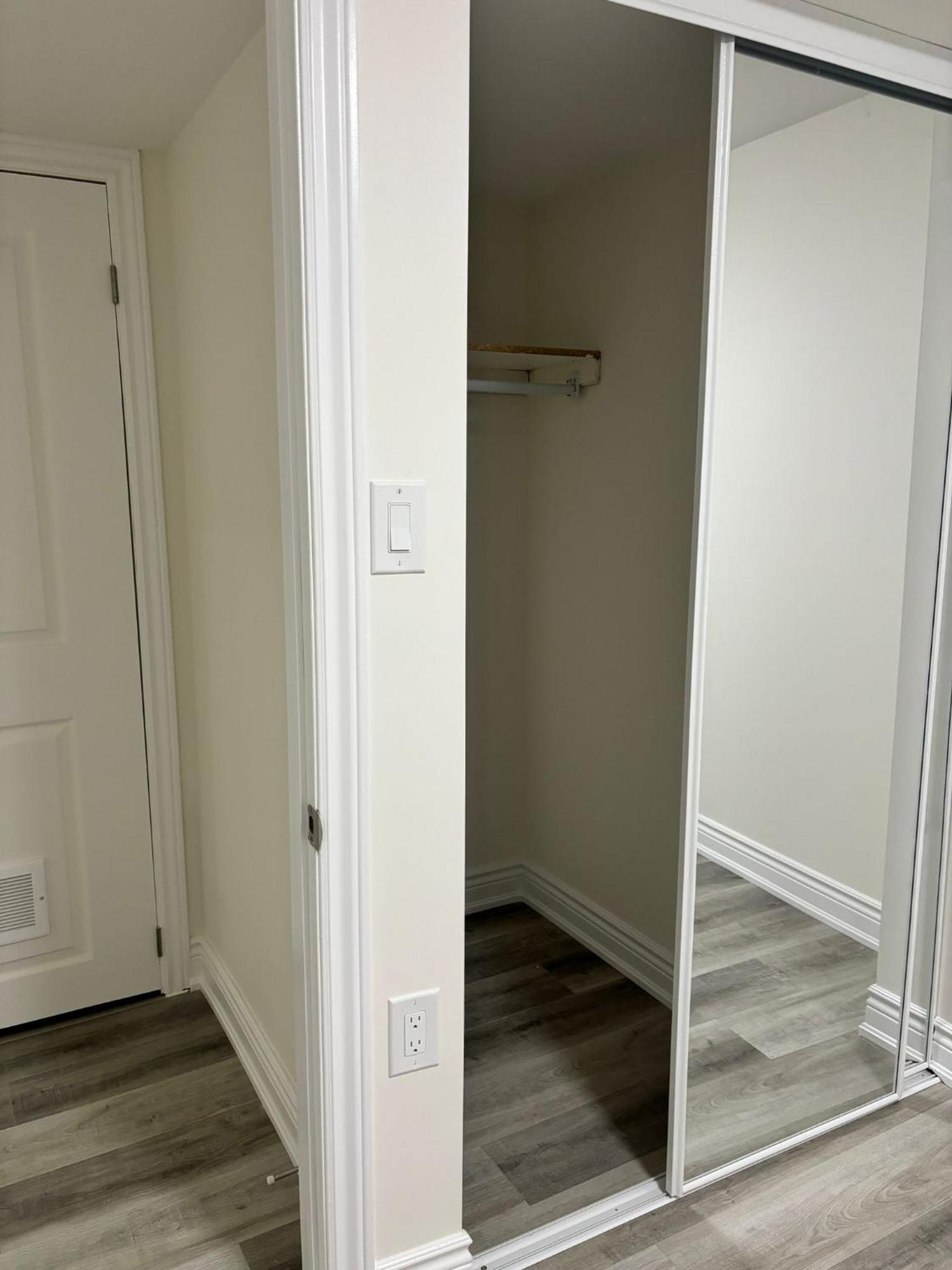 Bright Queen Room Close To Sheridan College And Airport Μπράμπτον Εξωτερικό φωτογραφία